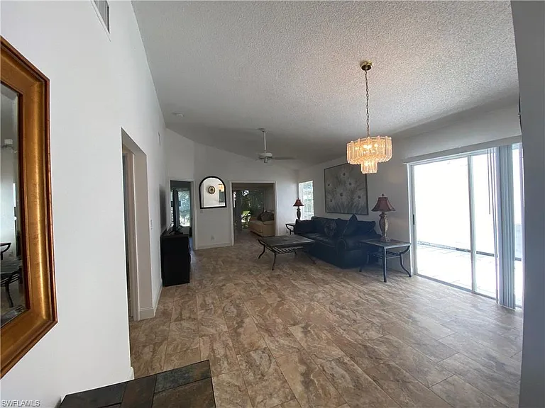 14805 Crooked Pond Ct — Photo 37