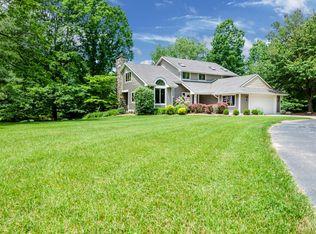 8314 S Scottdale Rd, Berrien Springs, MI 49103