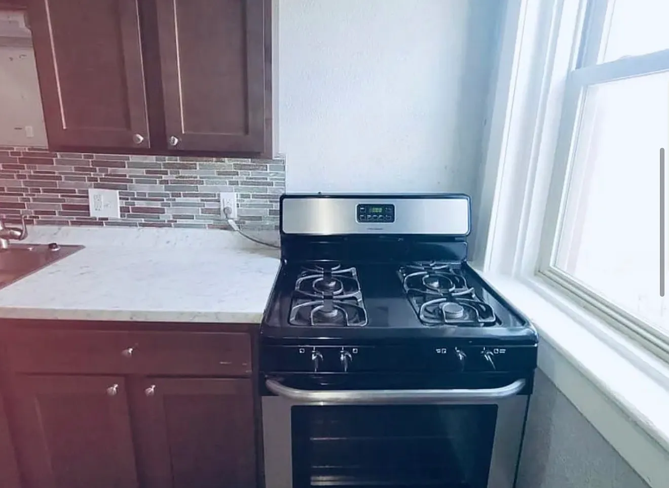 128 Auburn Ave — Photo 3