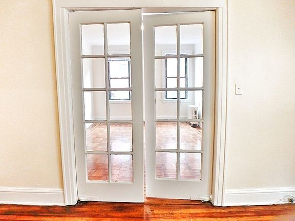 4th image of 30-14 29th St #2K