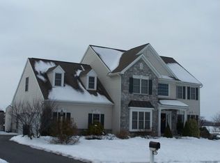 40 Sarah Ln, Mount Joy, PA 17552