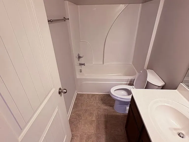 175 Saxony Way — Photo 18