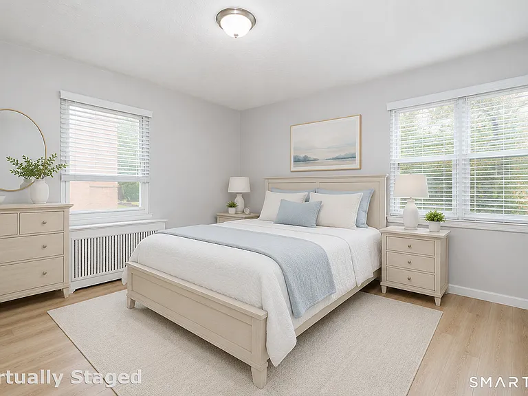 1046 E Main St #4 — Photo 8