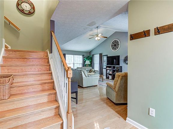 4th image of 33309 Ambleside Dr