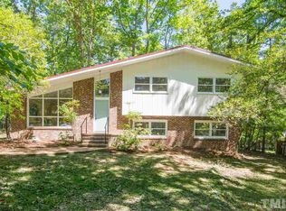 302 Rainbow Dr, Carrboro, NC 27510