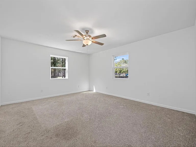 170 Walter Dr — Photo 26