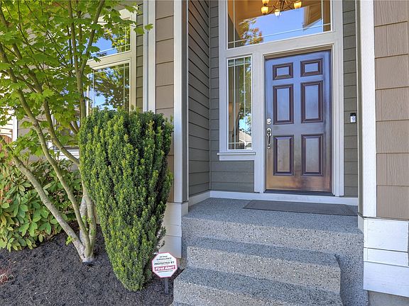 2nd image of 739 85th Drive SE