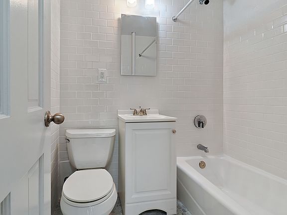 5th image of 148 E 30th St APT 5F