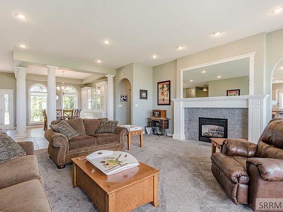 3rd image of 7392 S Bowman Ln