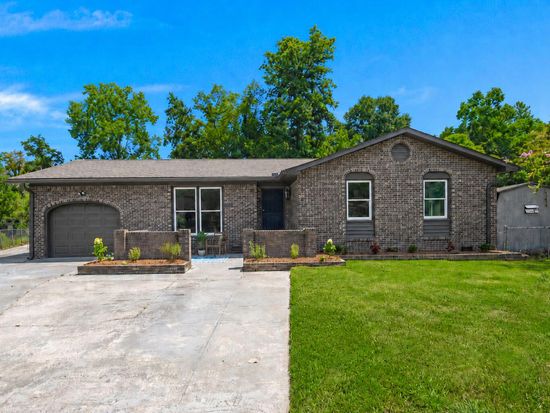 313 Pine Cone Ct, Ladson, SC 29456