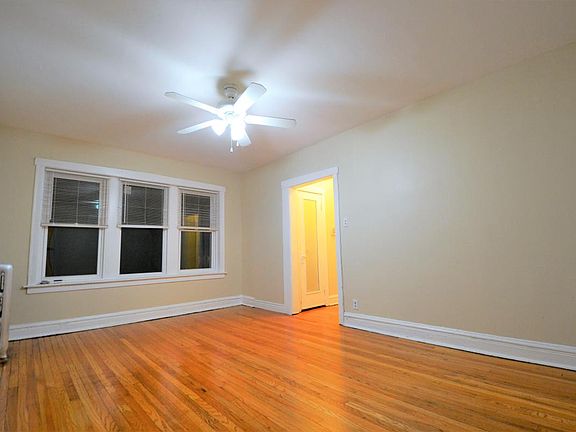 Large living room with big entry closet!