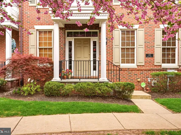 306 Hart Aly, Newtown, PA 18940