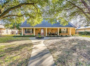 605 Sunset Dr, Cleburne, TX 76033