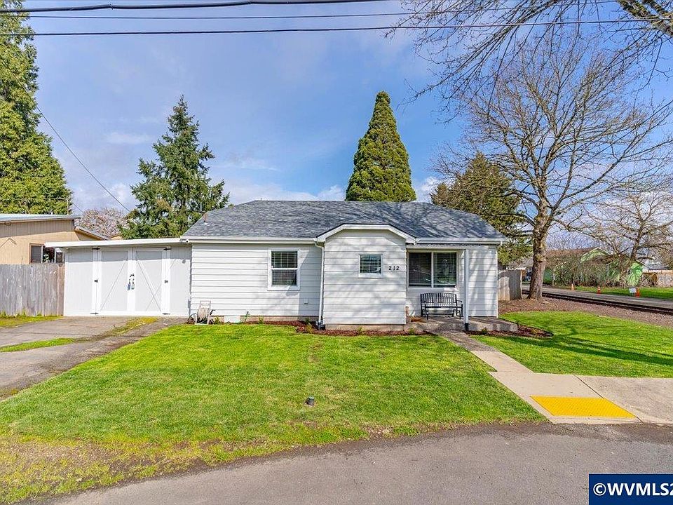 1st image of 212 Picture St