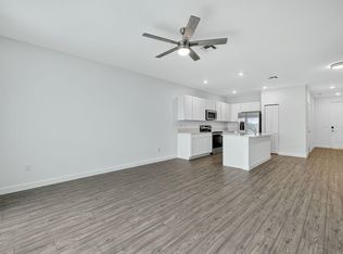 305 SE Crossoak Ln #305, Pt Saint Lucie, FL 34984