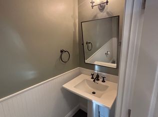 204 Ellsworth St, Alexandria, VA 22314