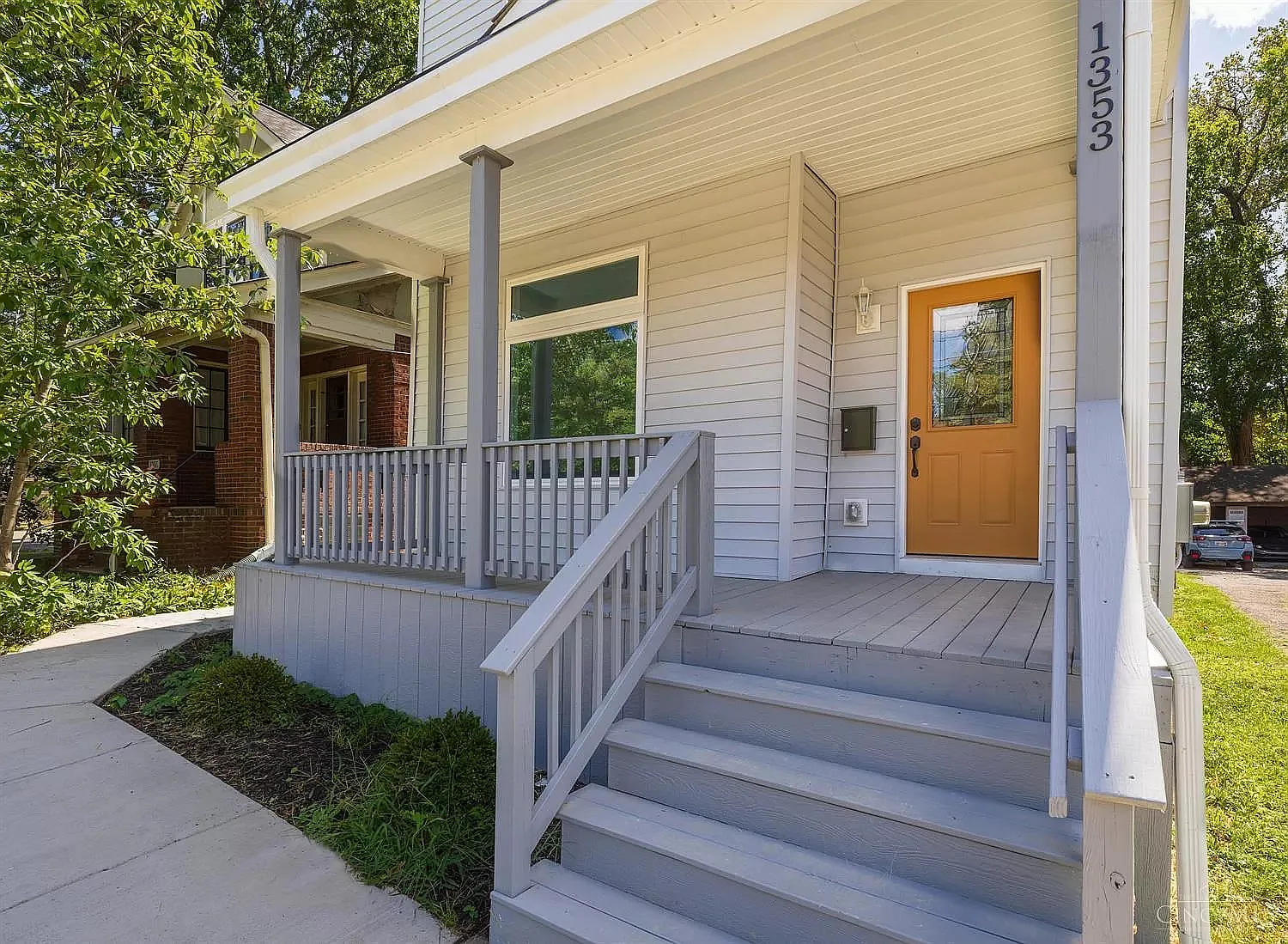 4 bed, 2.5 bath, 2277 sqft, $800 — Photo 1