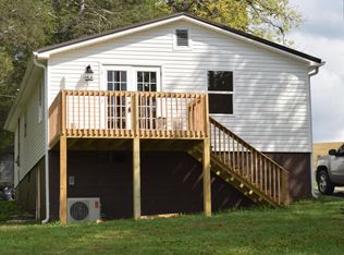 445 Glade Springs Rd, La Follette, TN 37766