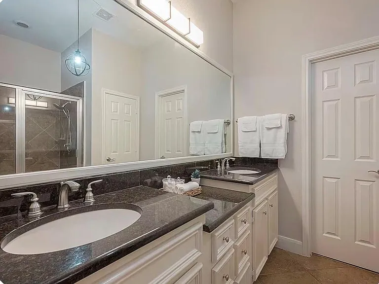 2350 Bastrop St — Photo 7