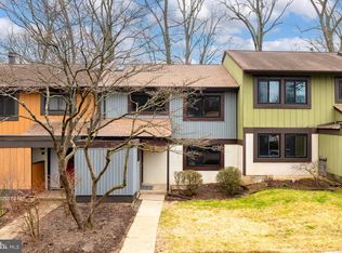 2235 Wheelwright Ct, Reston, VA 20191