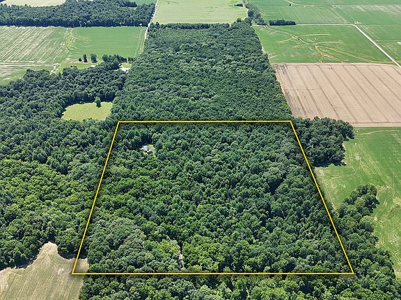 4th image of 3050 E County Road 550 N