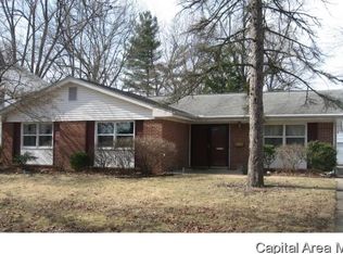 1113 Oakmont Dr, Springfield, IL 62704