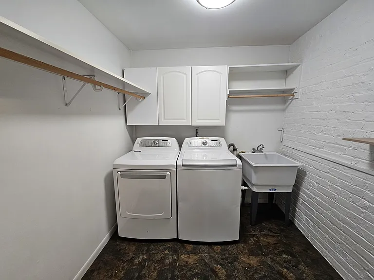 1140 W Barry Ave #1 — Photo 17