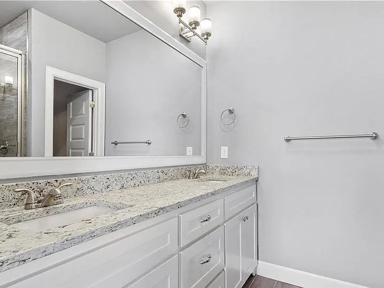 404 NW Retreat Ln — Photo 13