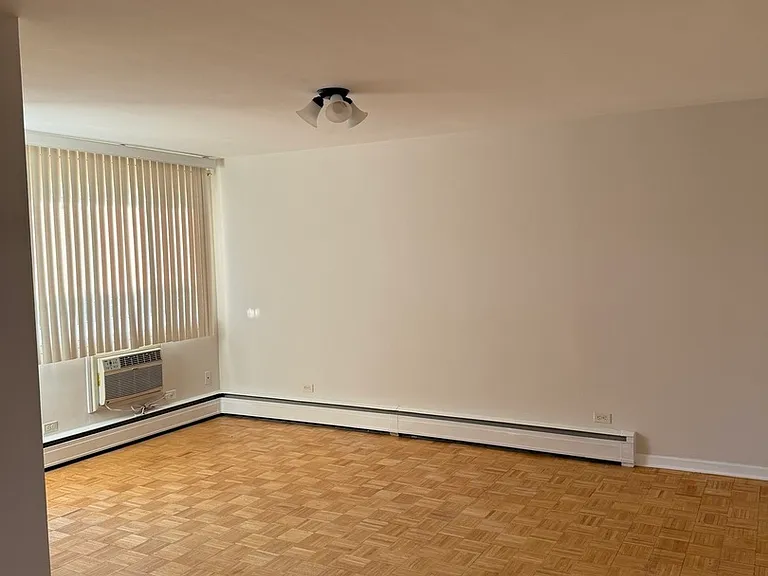 1509 Brown St #11E — Photo 7