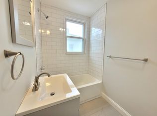 112 Gladstone St FLOOR 2, Boston, MA 02128
