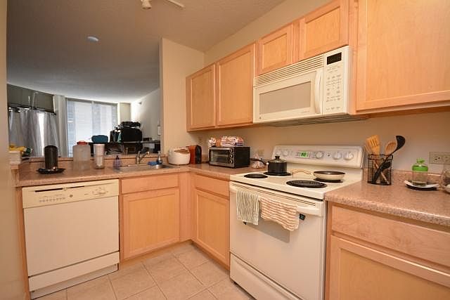 1st image of 222 N Columbus Dr APT 405