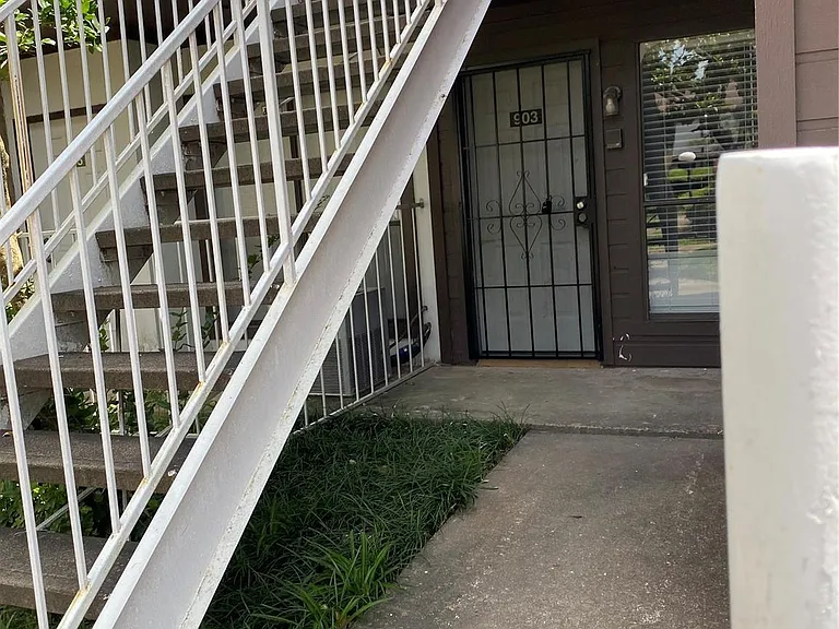 6633 W Airport Blvd #903 — Photo 15
