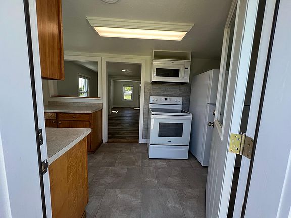 4th image of 2621 Hazelwood Dr