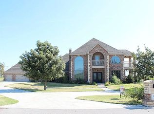 8 NW Eagle Mountain Rd, Lawton, OK 73507