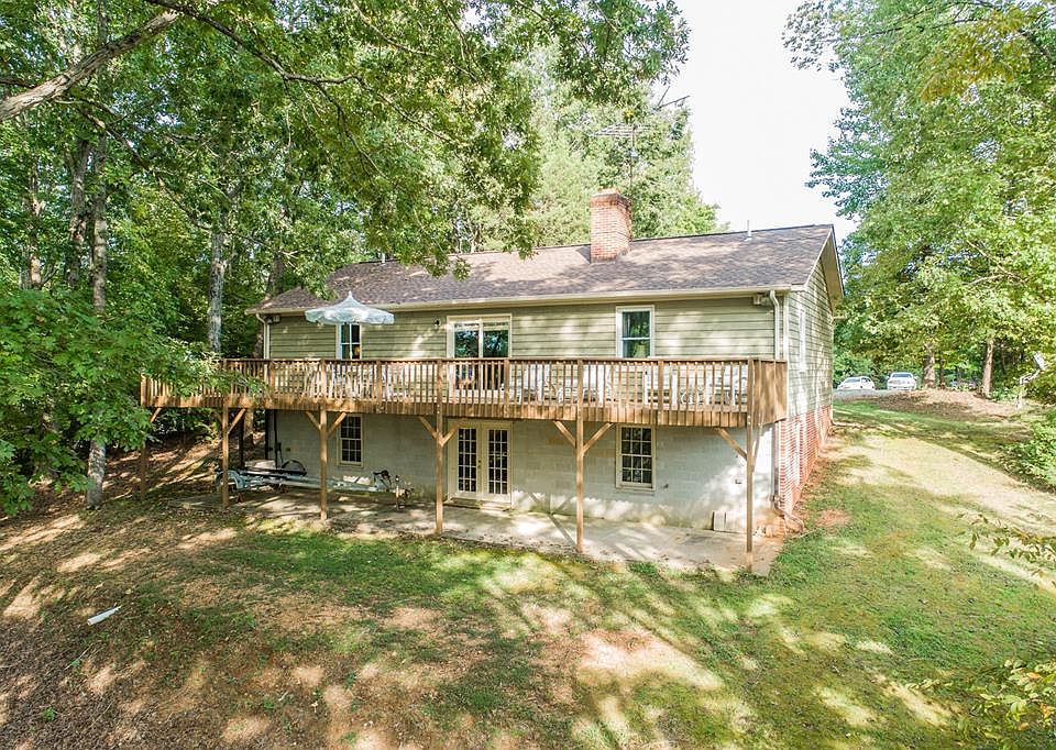 1st image of 395 Cliffside Dr