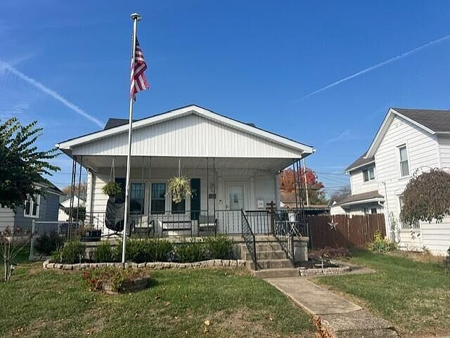 1st image of 725 Washington Ave