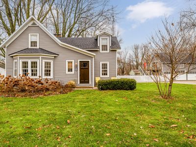 4934 Cleveland Ave, Stevensville, MI, 49127