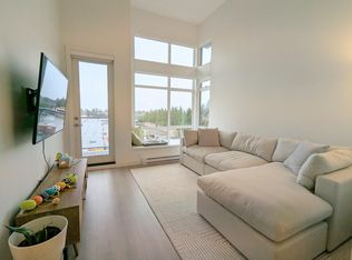 7799 17th St #406, Burnaby, BC