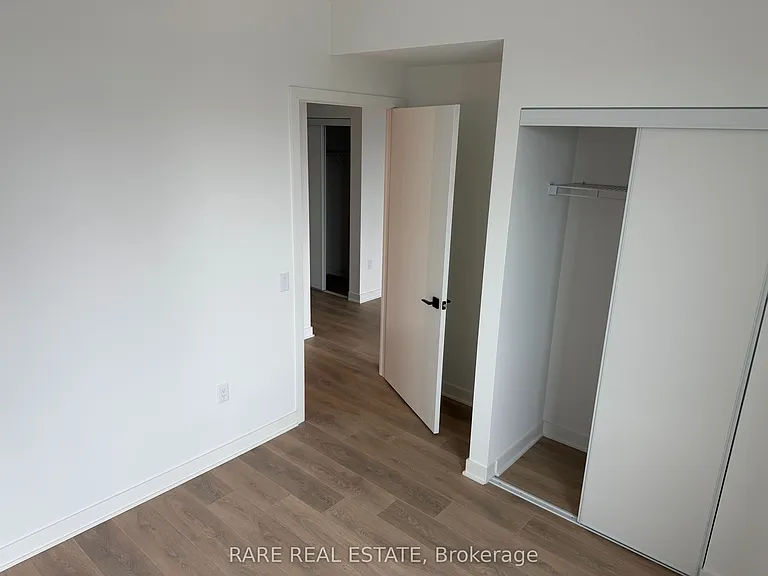 1185 Dupont St #1411 — Photo 18