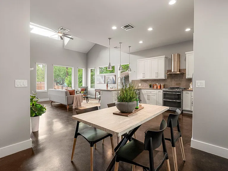 5204 Samuel Huston Ave — Photo 18