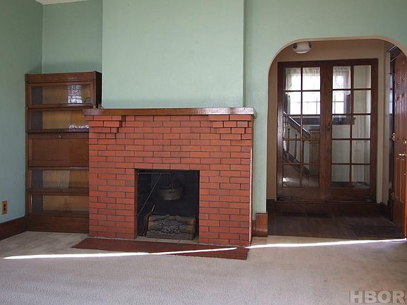 3rd image of 350 W High St