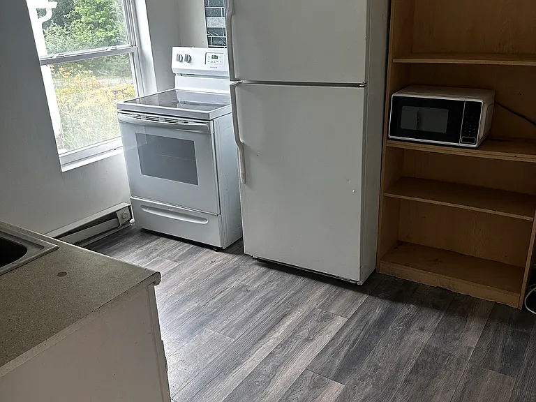 246 Dodge Ave — Photo 5