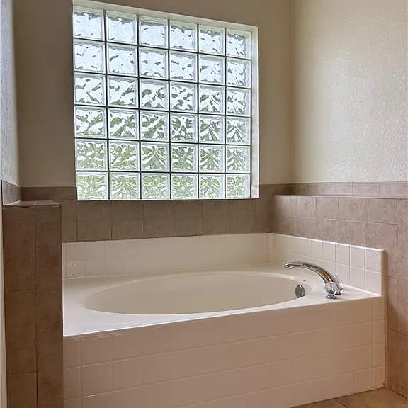 6143 Hendley Ct — Photo 25