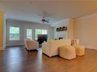 9031 Woodland Trl, Alpharetta, GA 30009