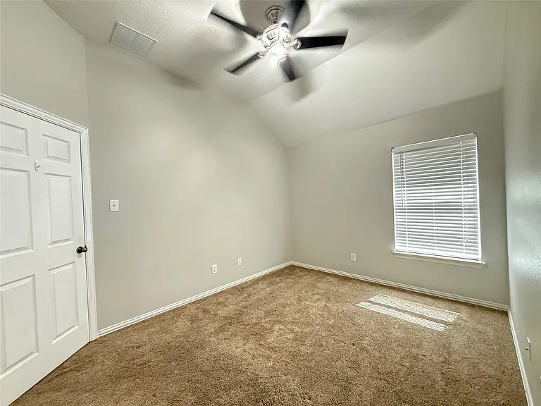26823 Lakeridge Park Ln — Photo 31