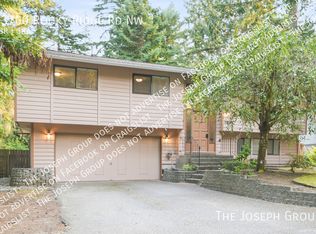 13700 Rocky Ridge Rd NW, Silverdale, WA 98383