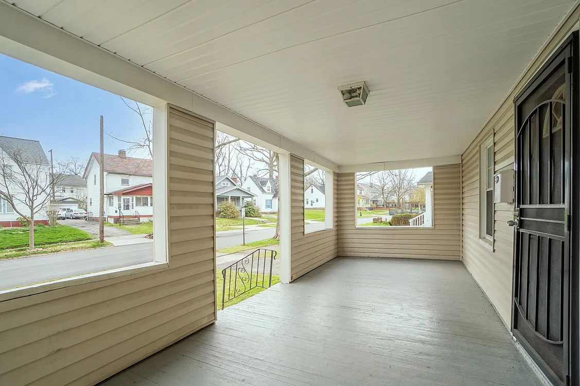 3 bed, 1250 sqft, $1,840 — Photo 4
