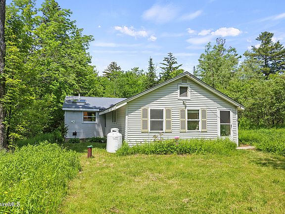 3rd image of 30 Jackson Rd