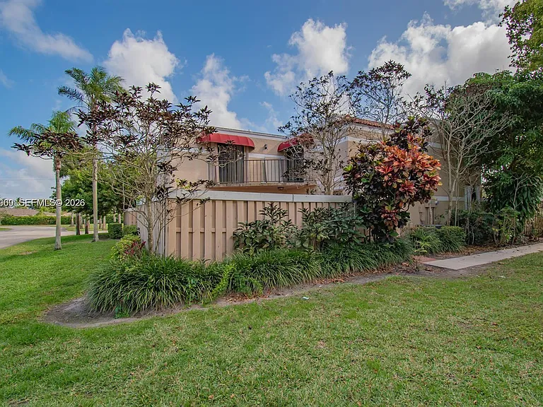 4240 Village Dr #B — Photo 1