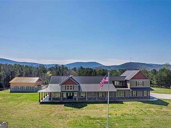 4th image of 15 Lauren Ln NE